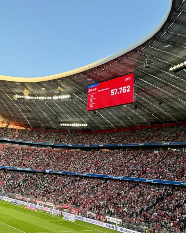 球市火爆！57762人观战拜仁女足vs药厂女足，创德甲女足上座纪录